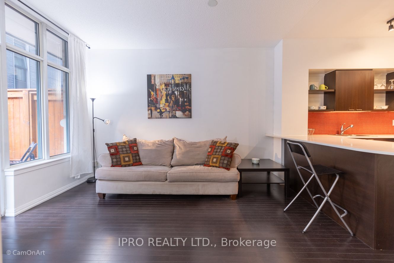 35 Hayden Street E, #105