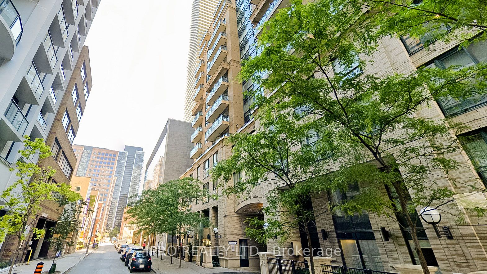 35 Hayden Street E, #105