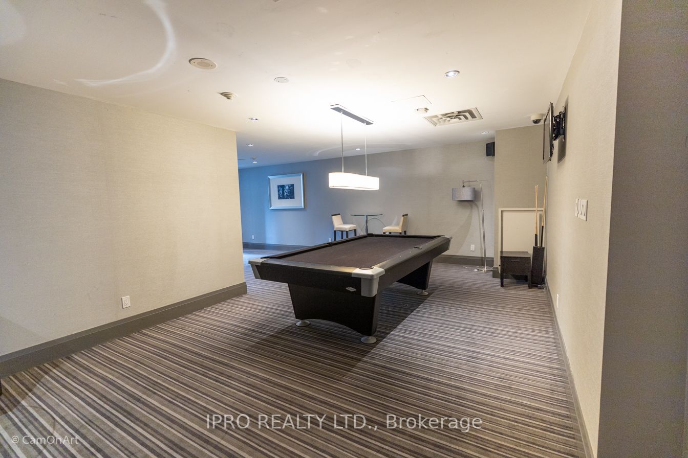35 Hayden Street E, #105