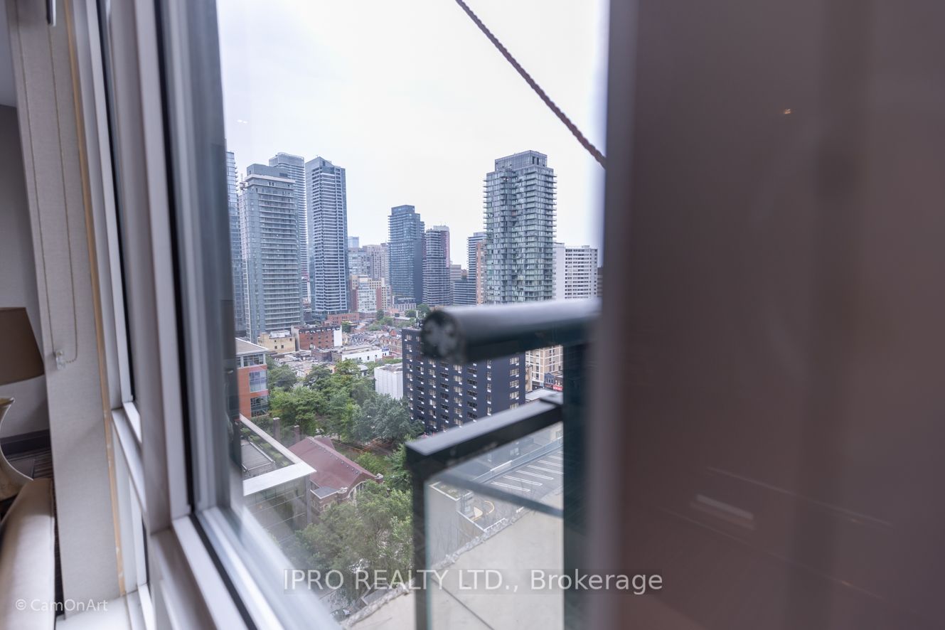 35 Hayden Street E, #105