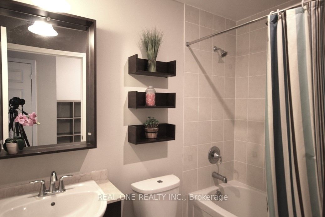 Listing C6633340 - Large Photo # 8