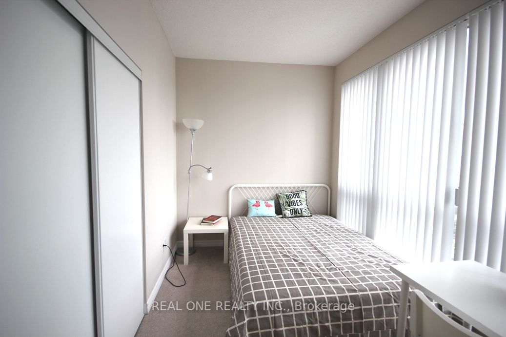 Listing C6633340 - Large Photo # 14