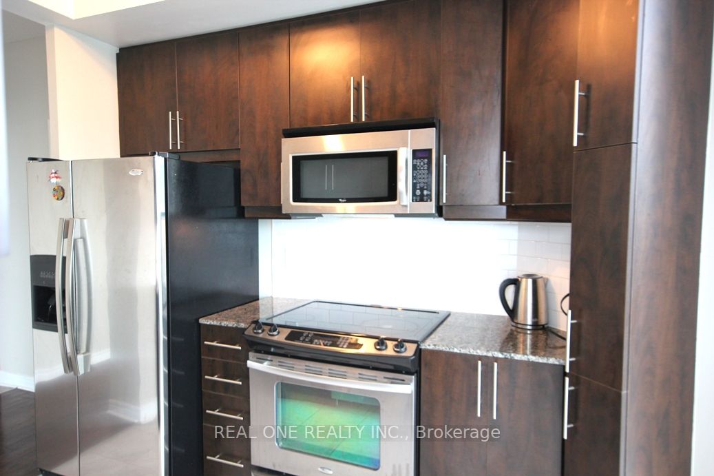 Listing C6633340 - Large Photo # 7