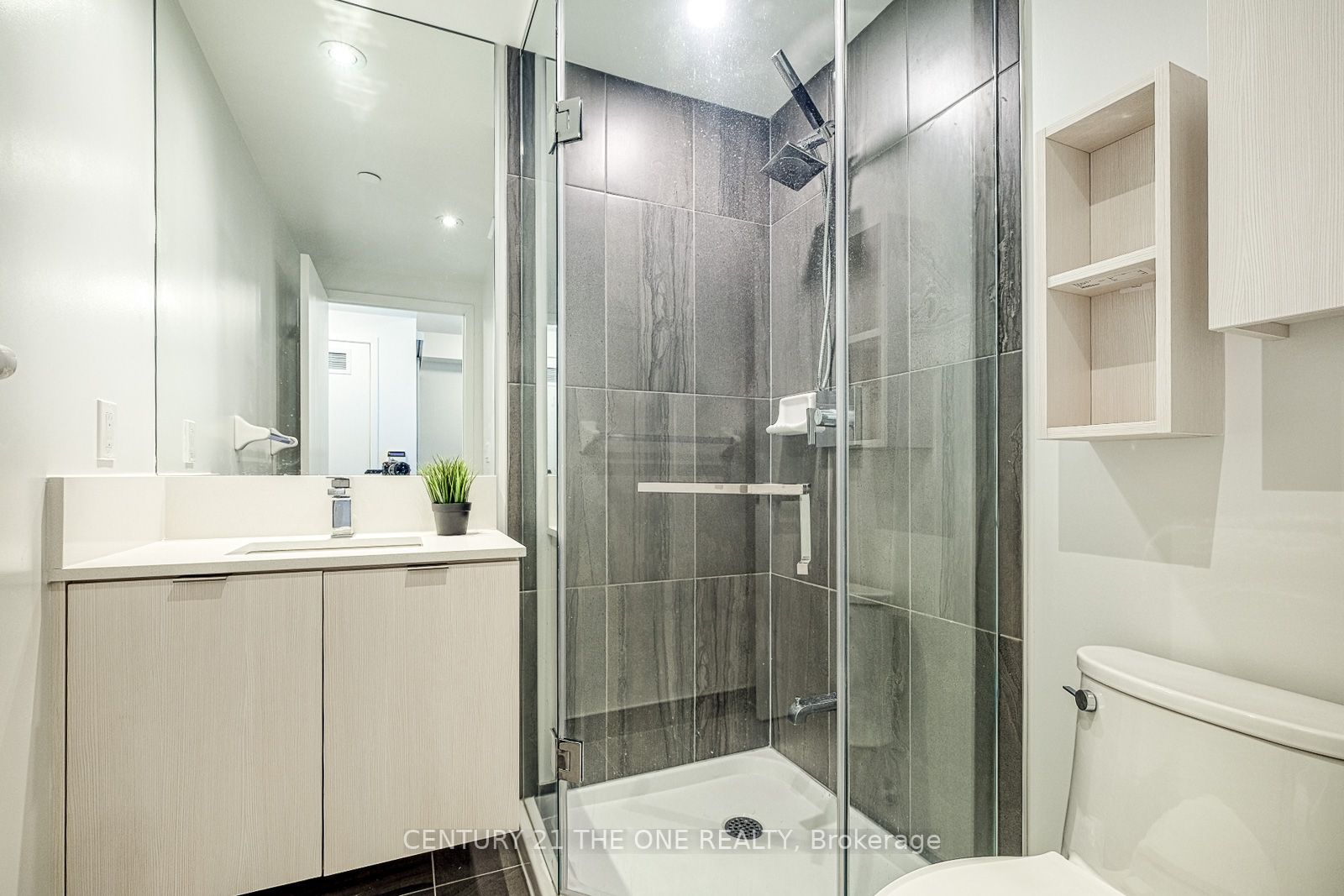 99 Broadway Avenue, #2711 Nt