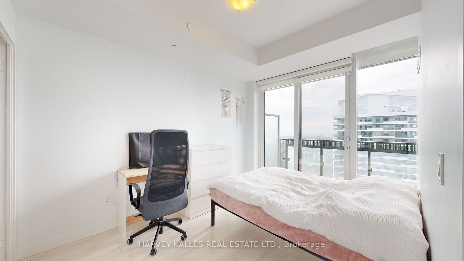 8 Eglinton Ave E, #5312