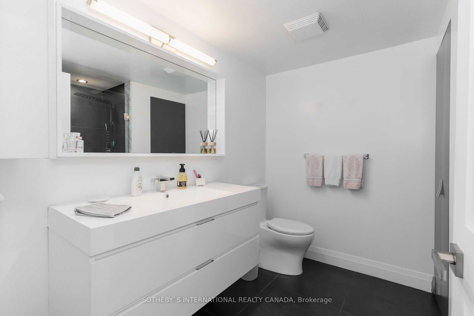 271 Ridley Blvd, #1407