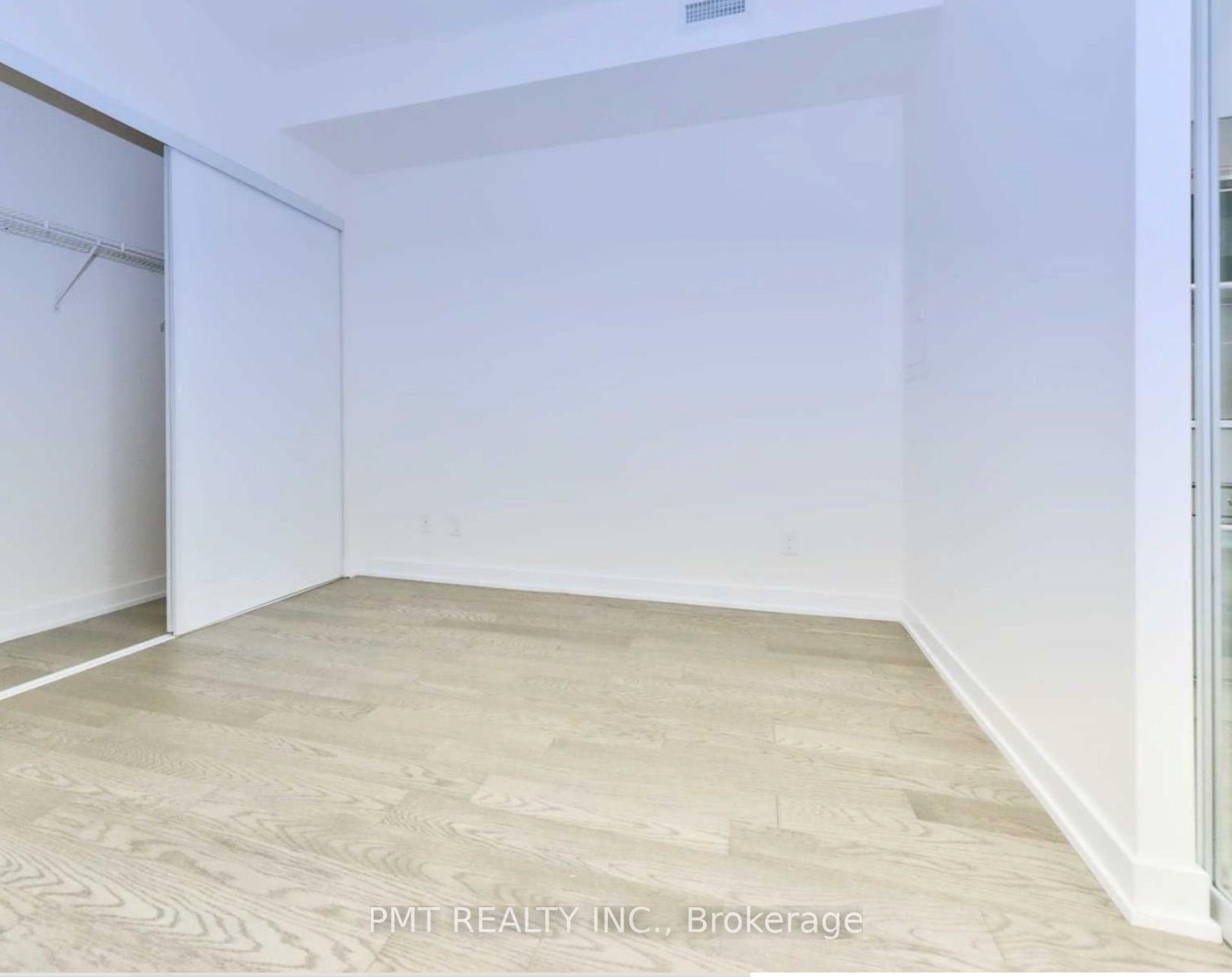 17 Dundonald St, #903