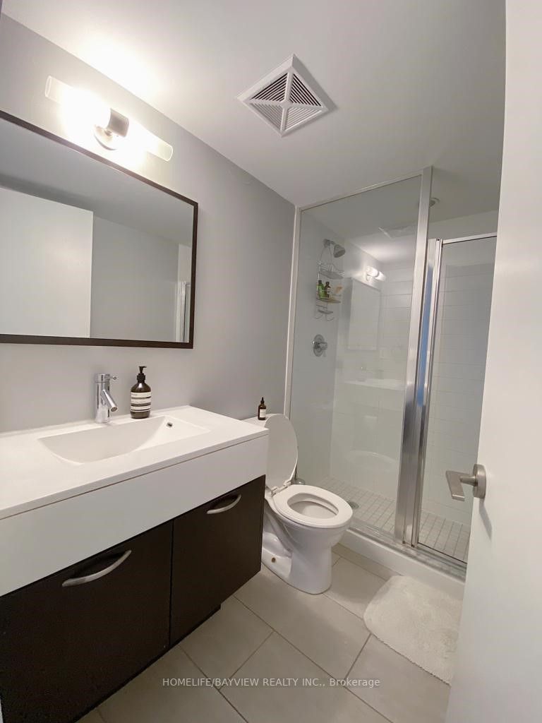 126 Simcoe St, #1104