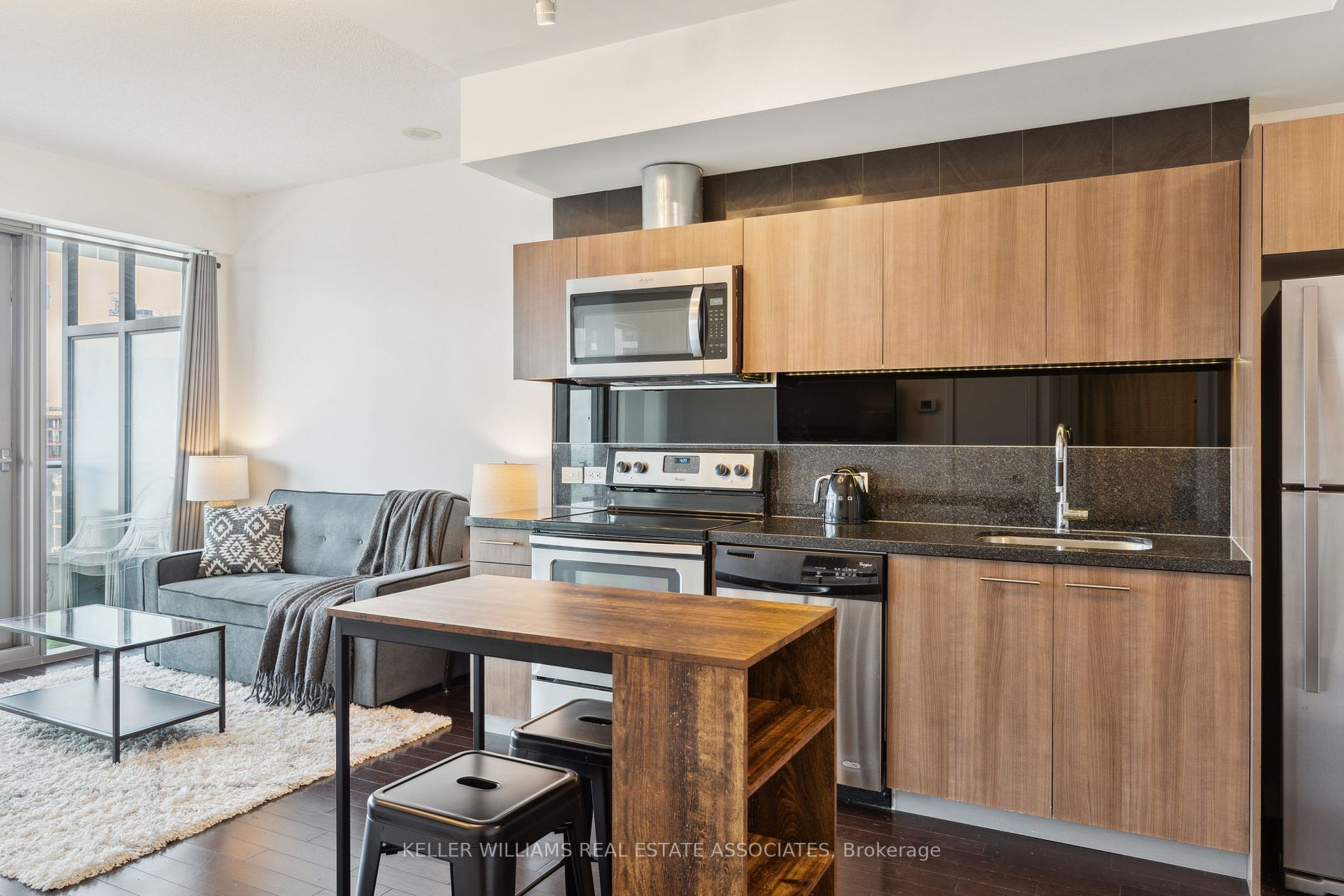 390 Cherry St, #1203