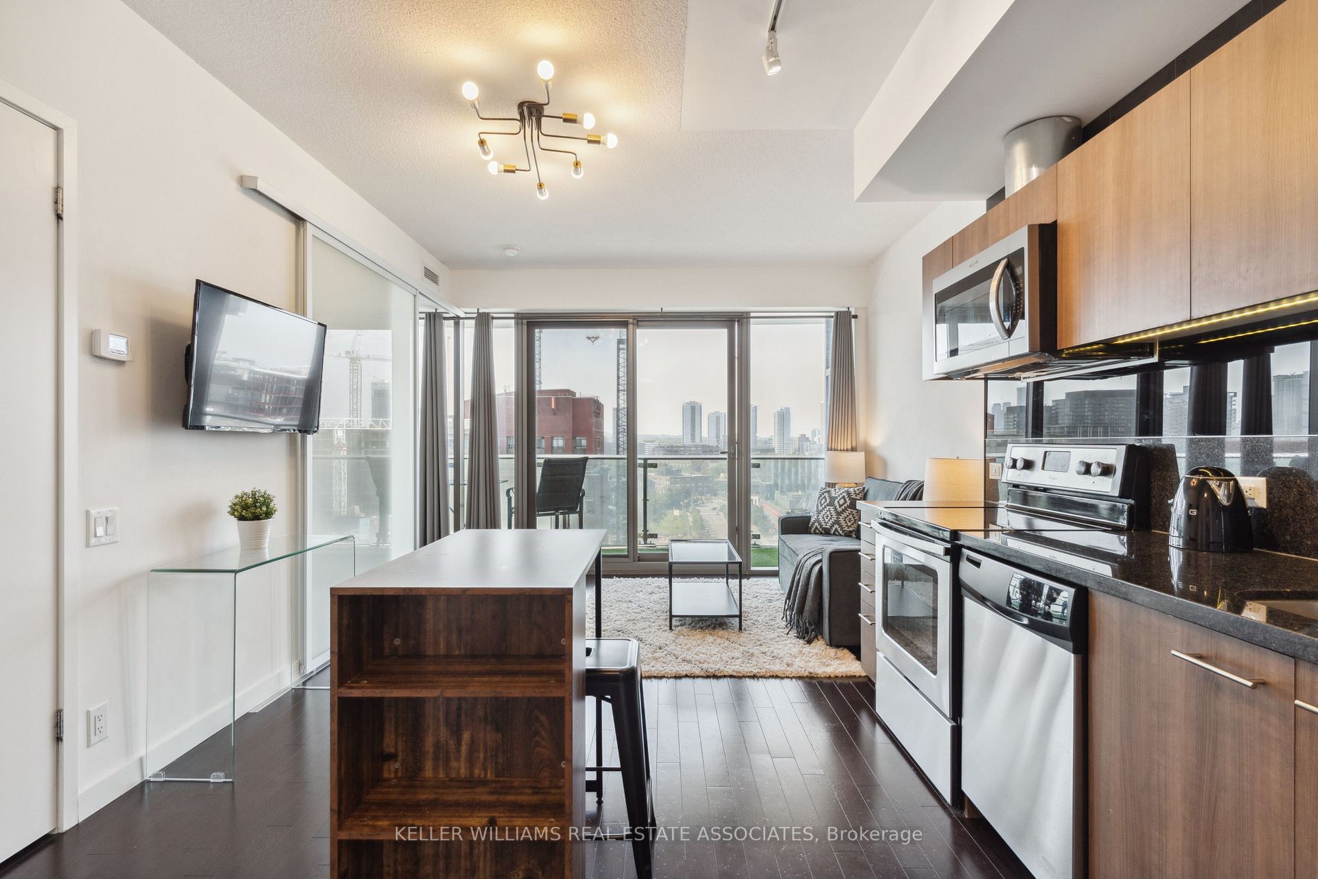 390 Cherry St, #1203