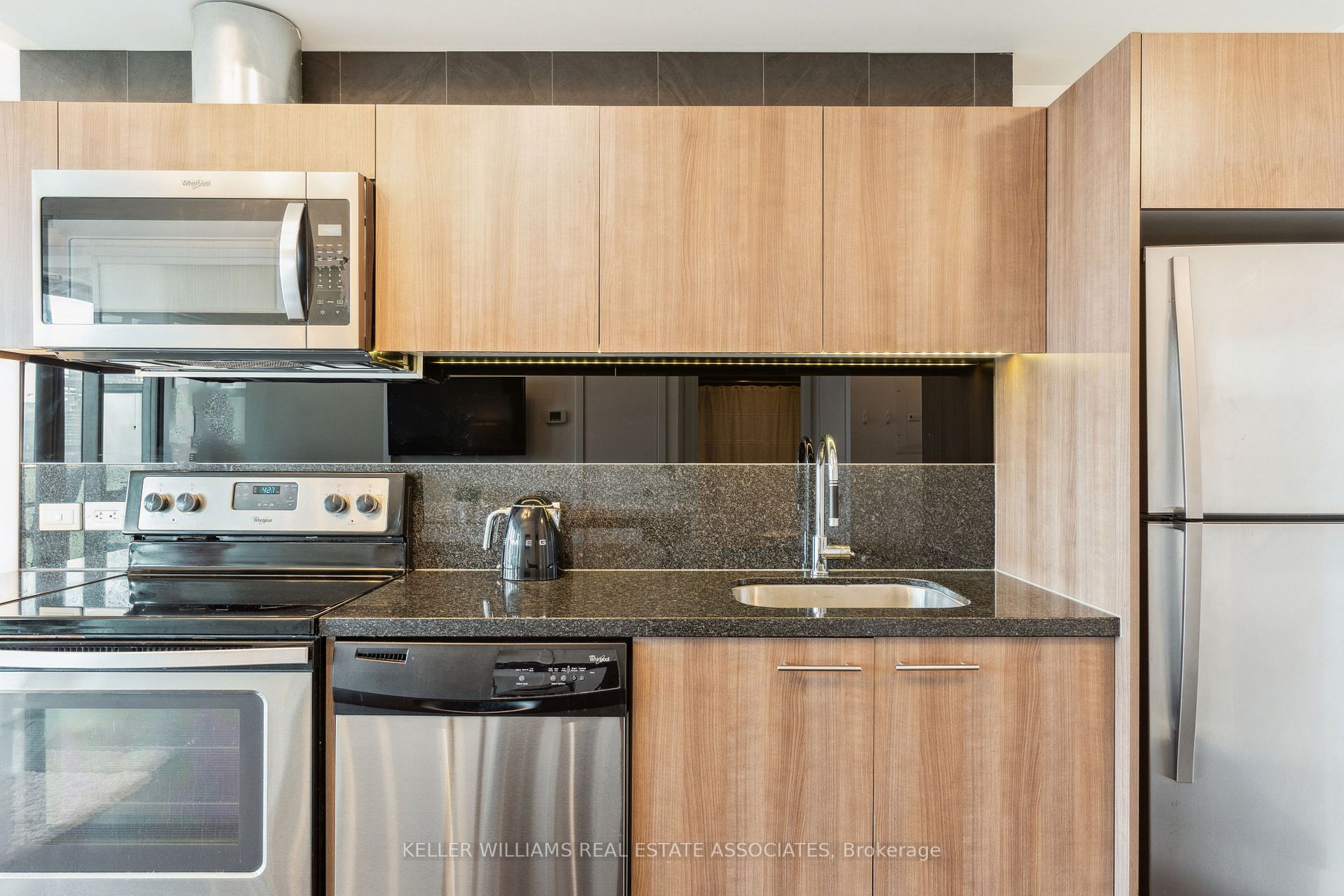 390 Cherry St, #1203