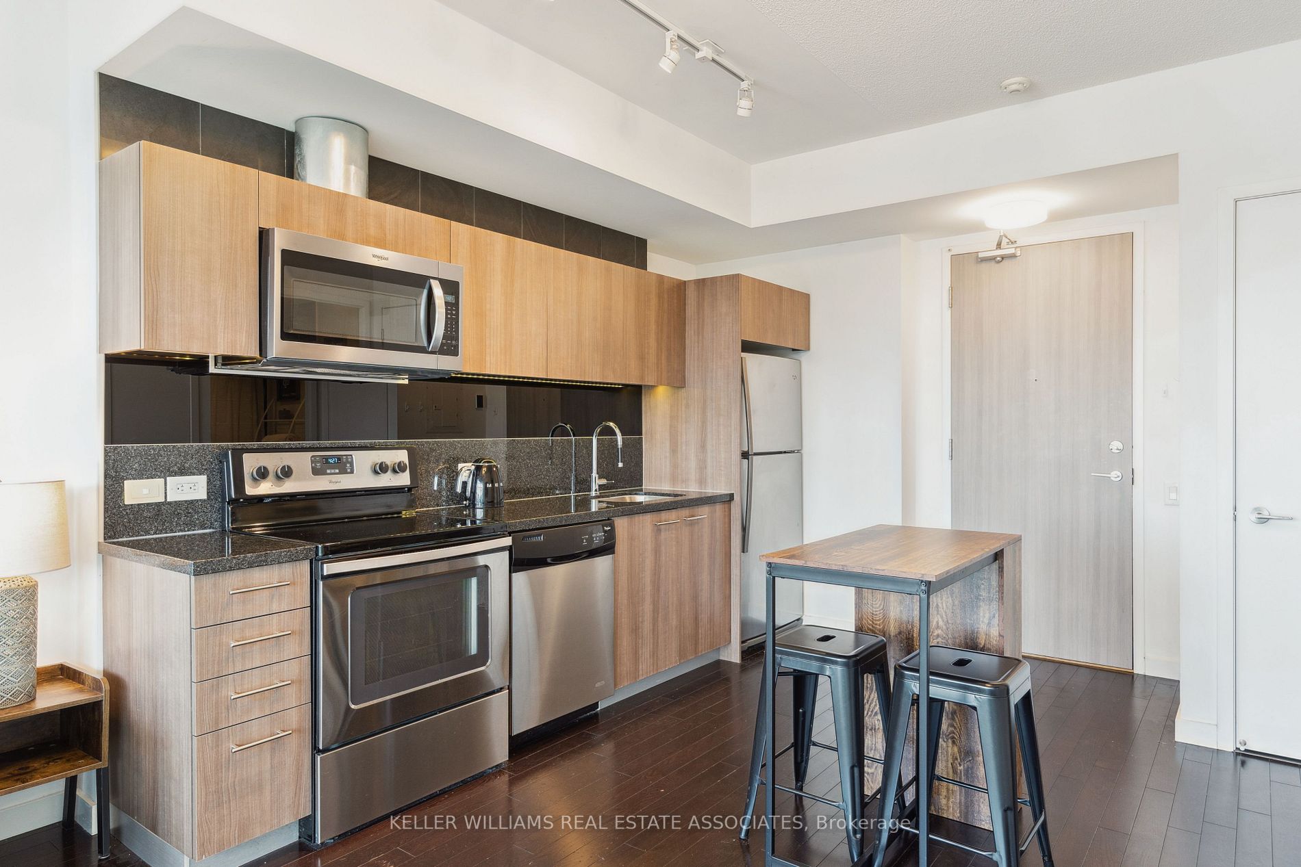 390 Cherry St, #1203