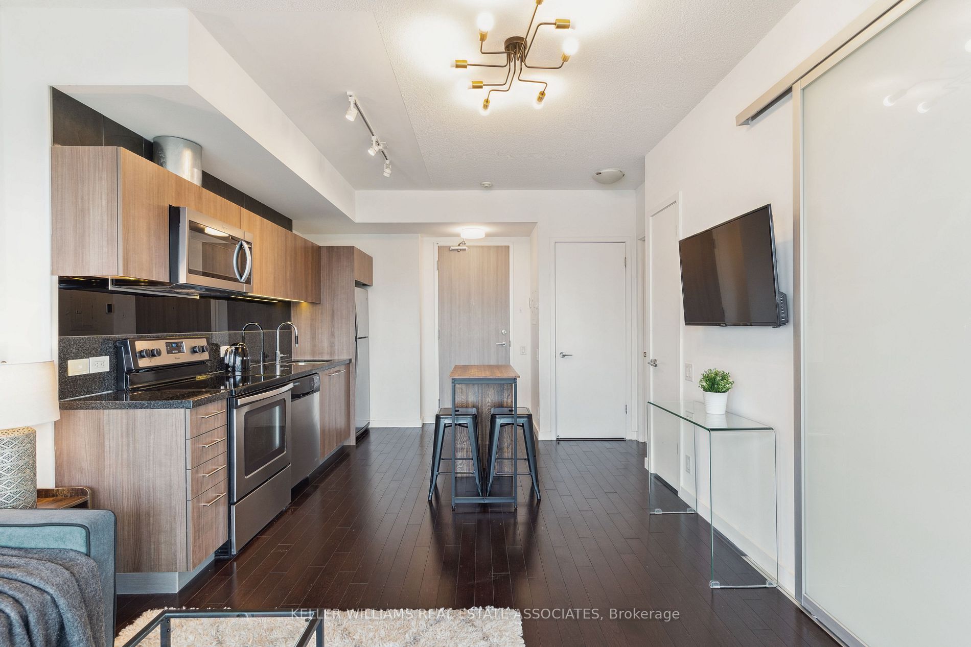 390 Cherry St, #1203