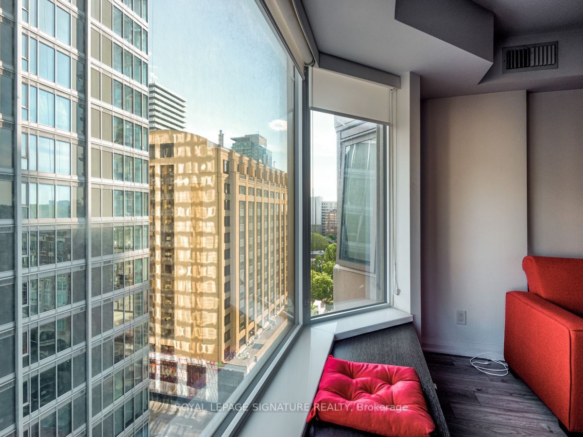 155 Yorkville Ave, #1110