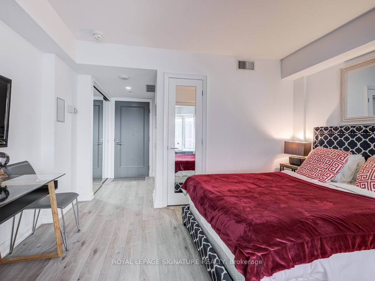 155 Yorkville Ave, #1110