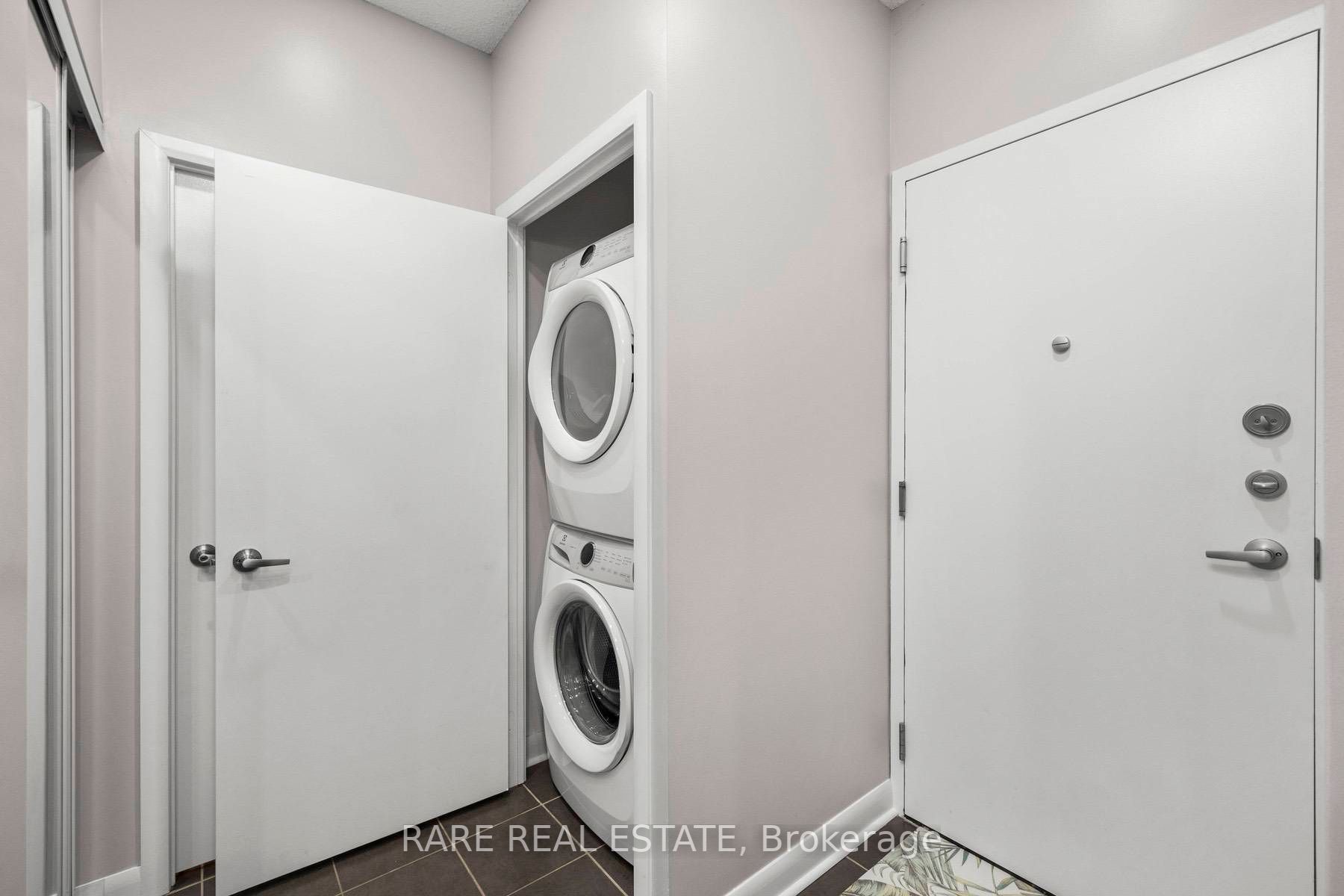 Listing C6635292 - Large Photo # 20