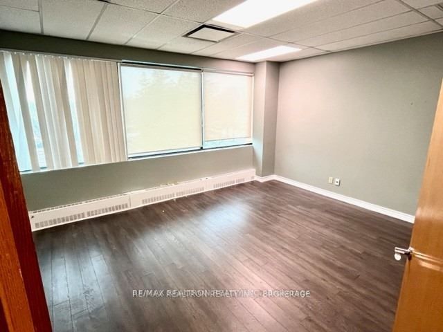 3910 Bathurst St, #306