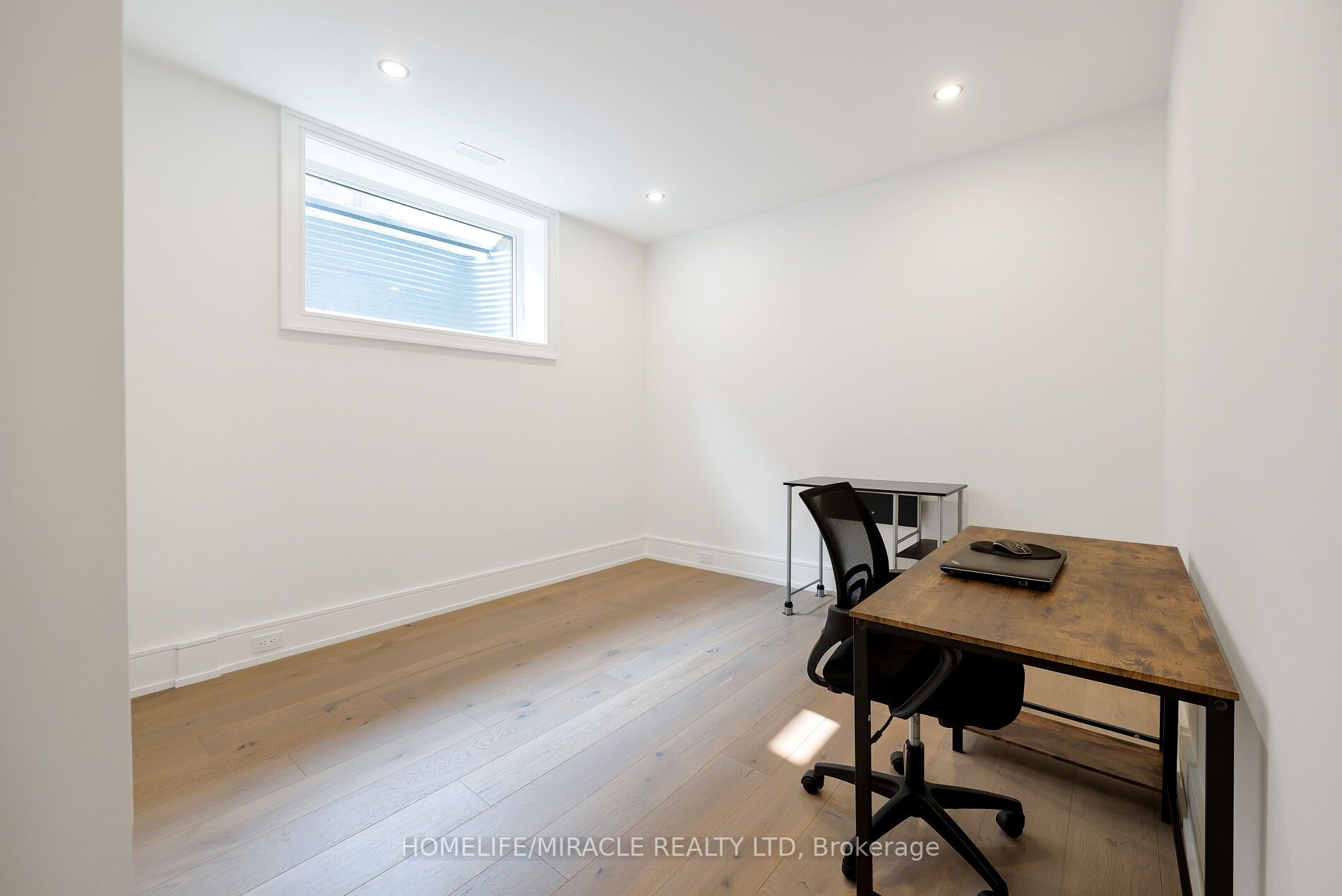 192 Cocksfield Ave