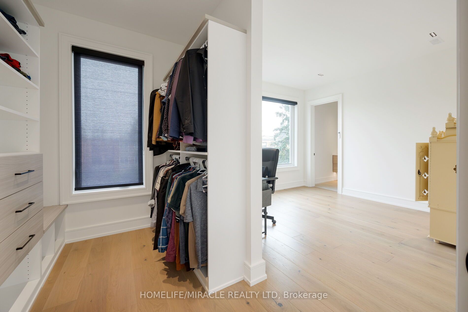 192 Cocksfield Ave