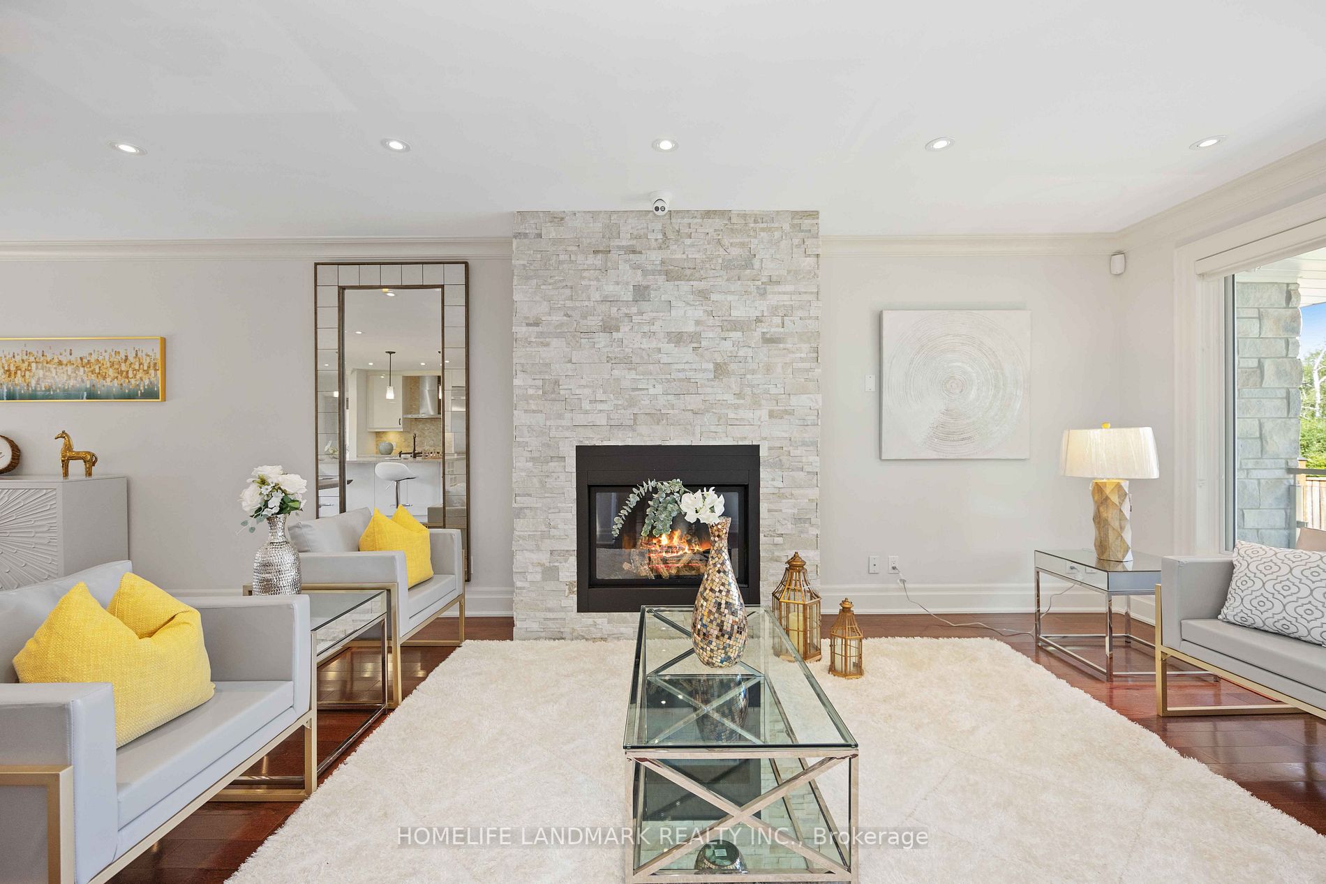 4 Acton Ave