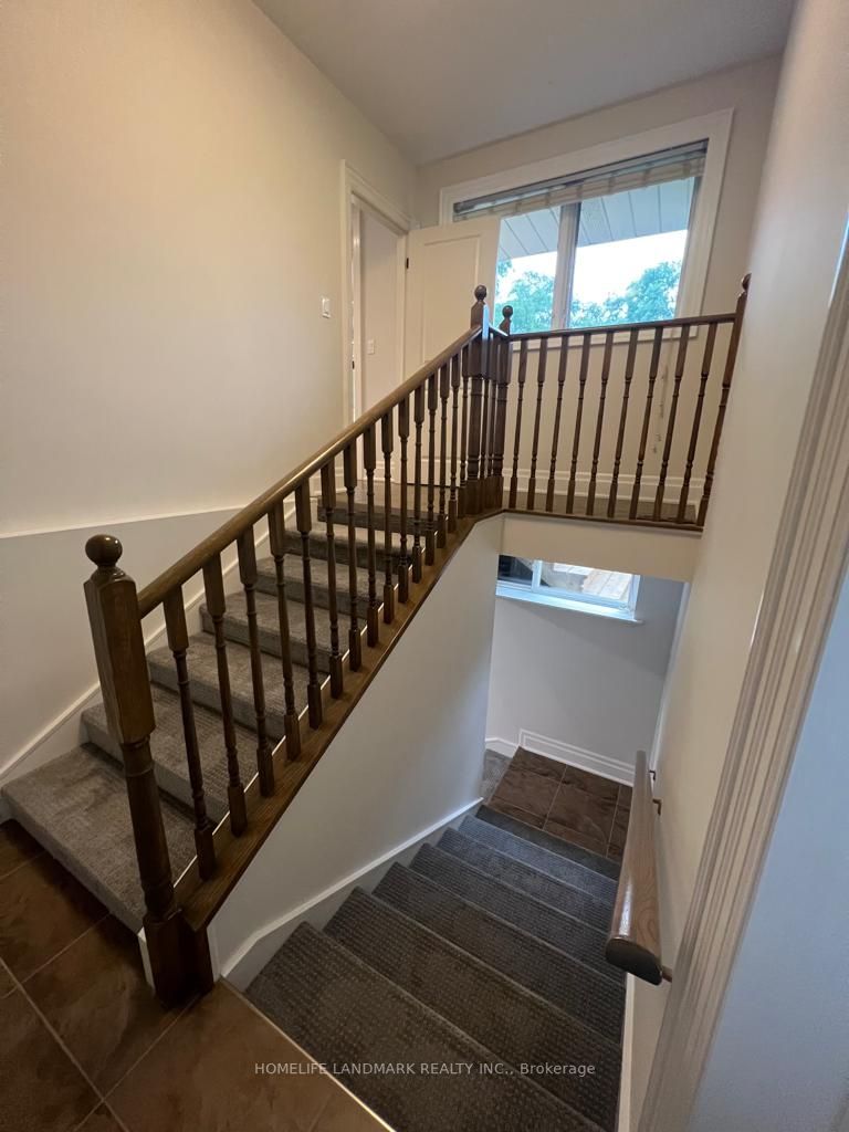 4 Acton Ave