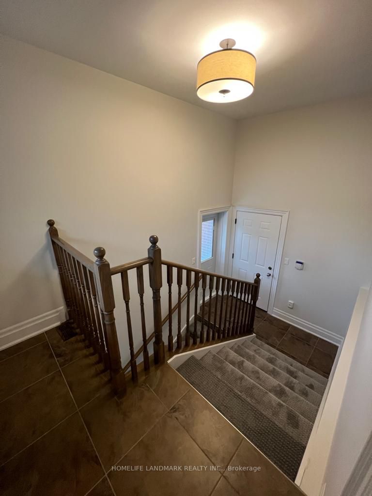 4 Acton Ave