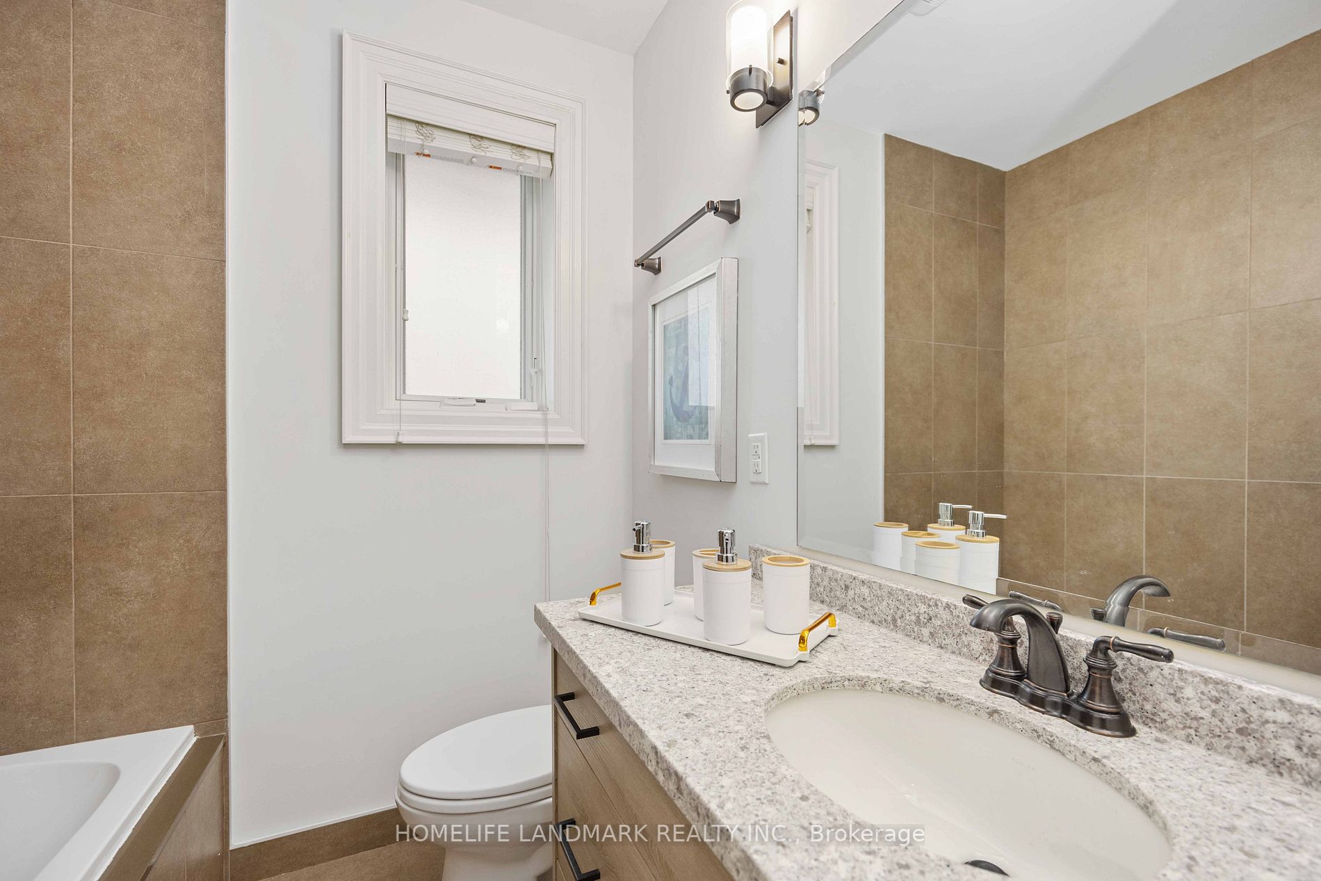 4 Acton Ave