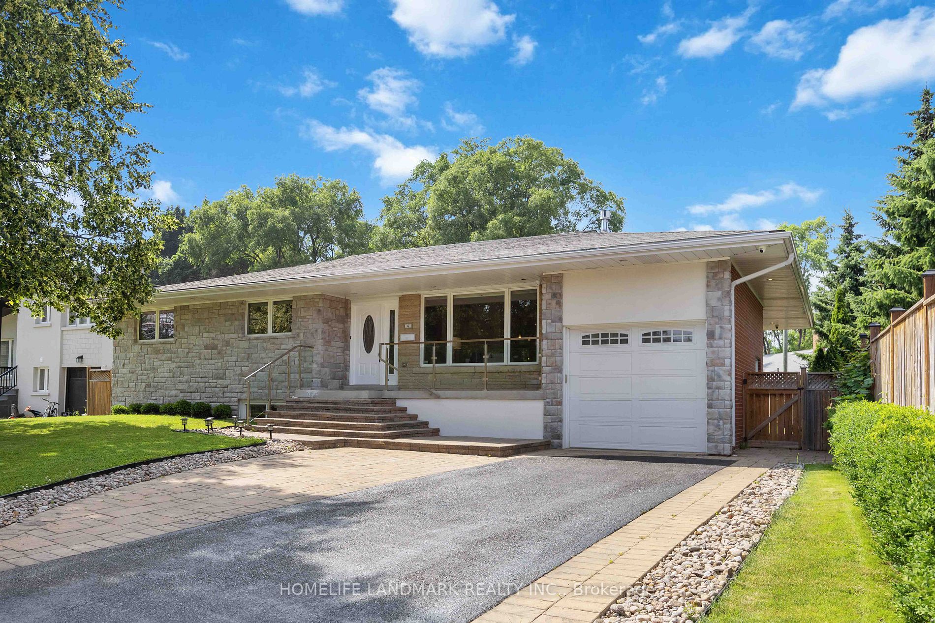 4 Acton Ave