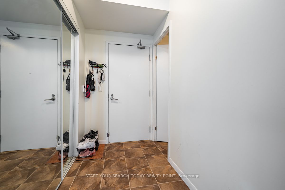 215 Fort York Blvd, #710