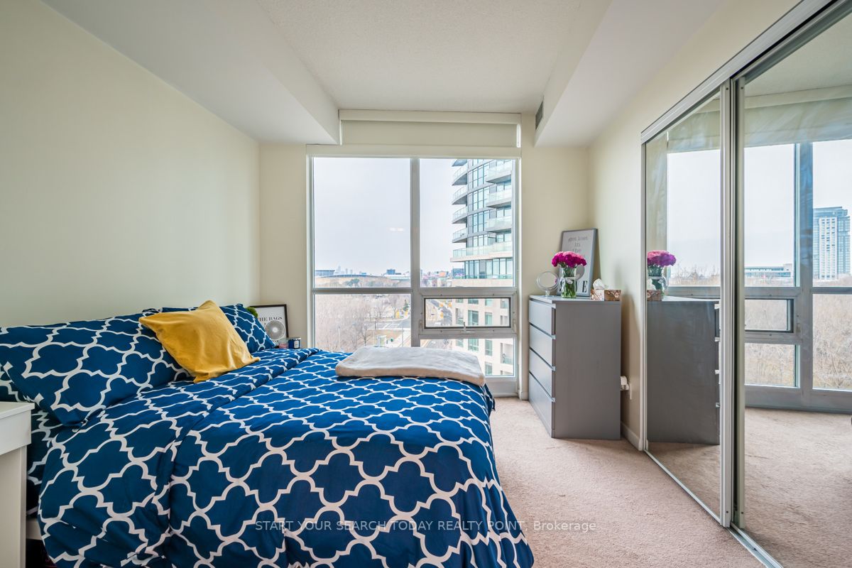 215 Fort York Blvd, #710