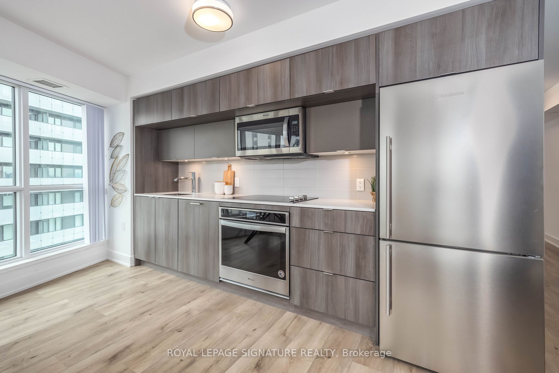 585 Bloor St E, #1322