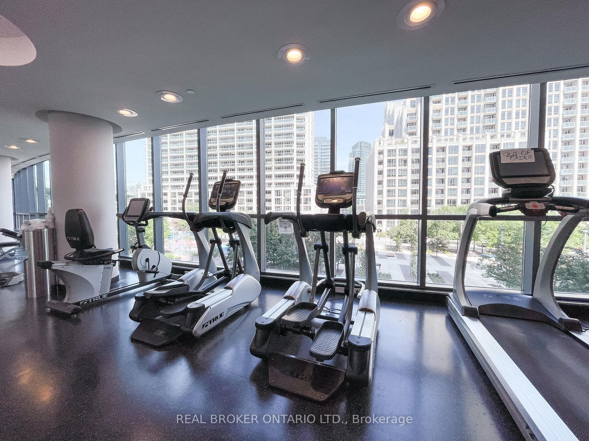 215 Fort York Blvd, #601