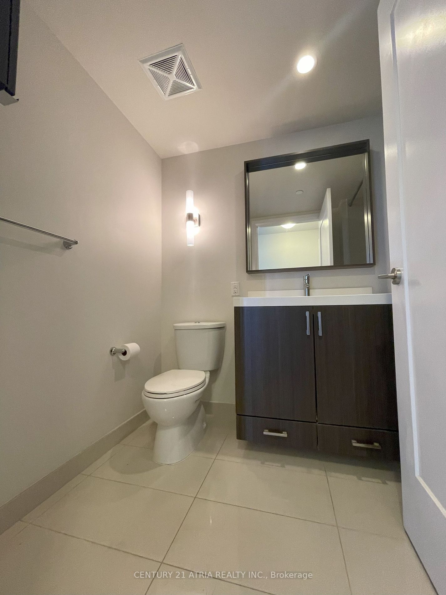 18 Graydon Hall Dr, #1301