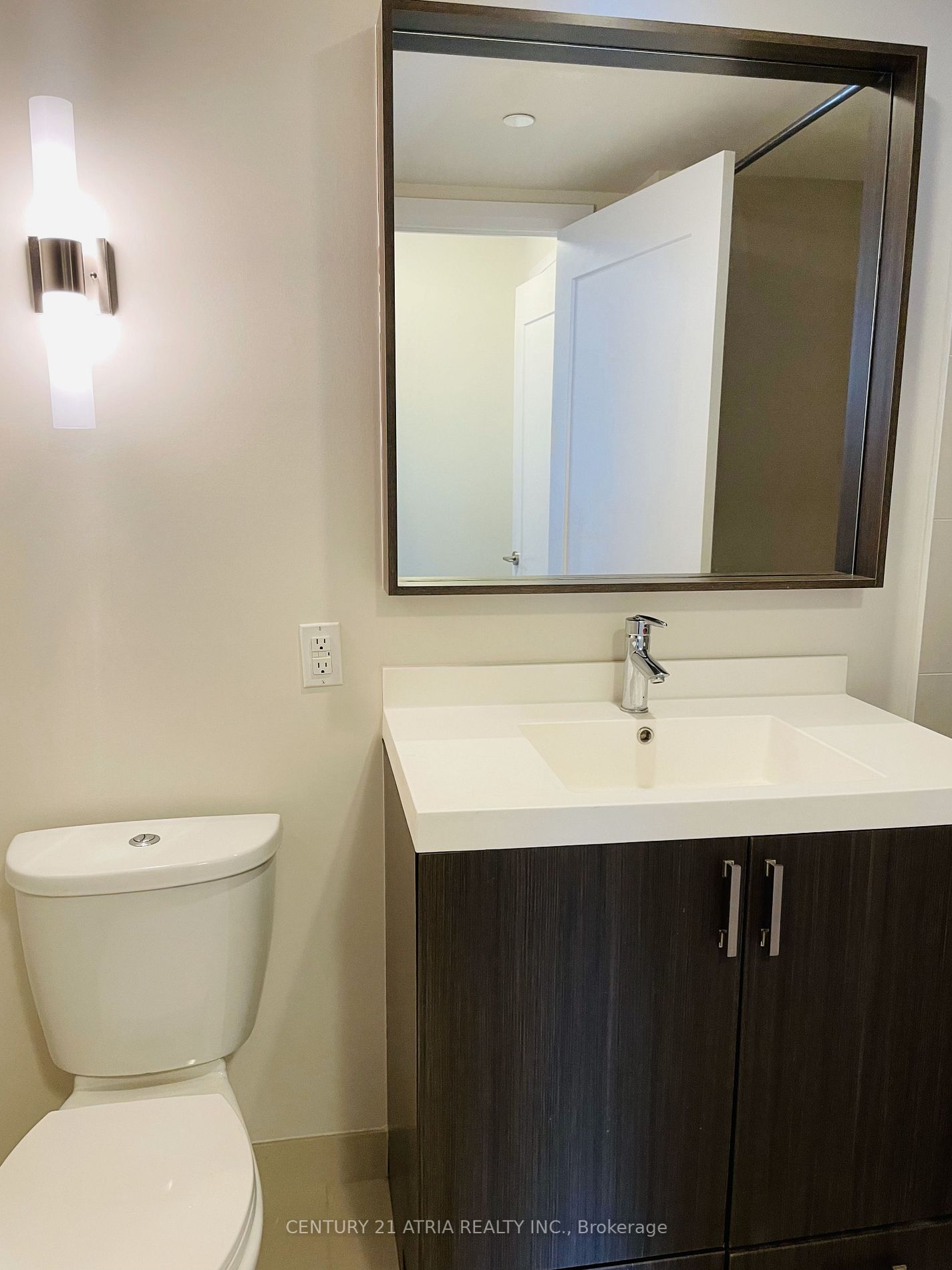 18 Graydon Hall Dr, #1301