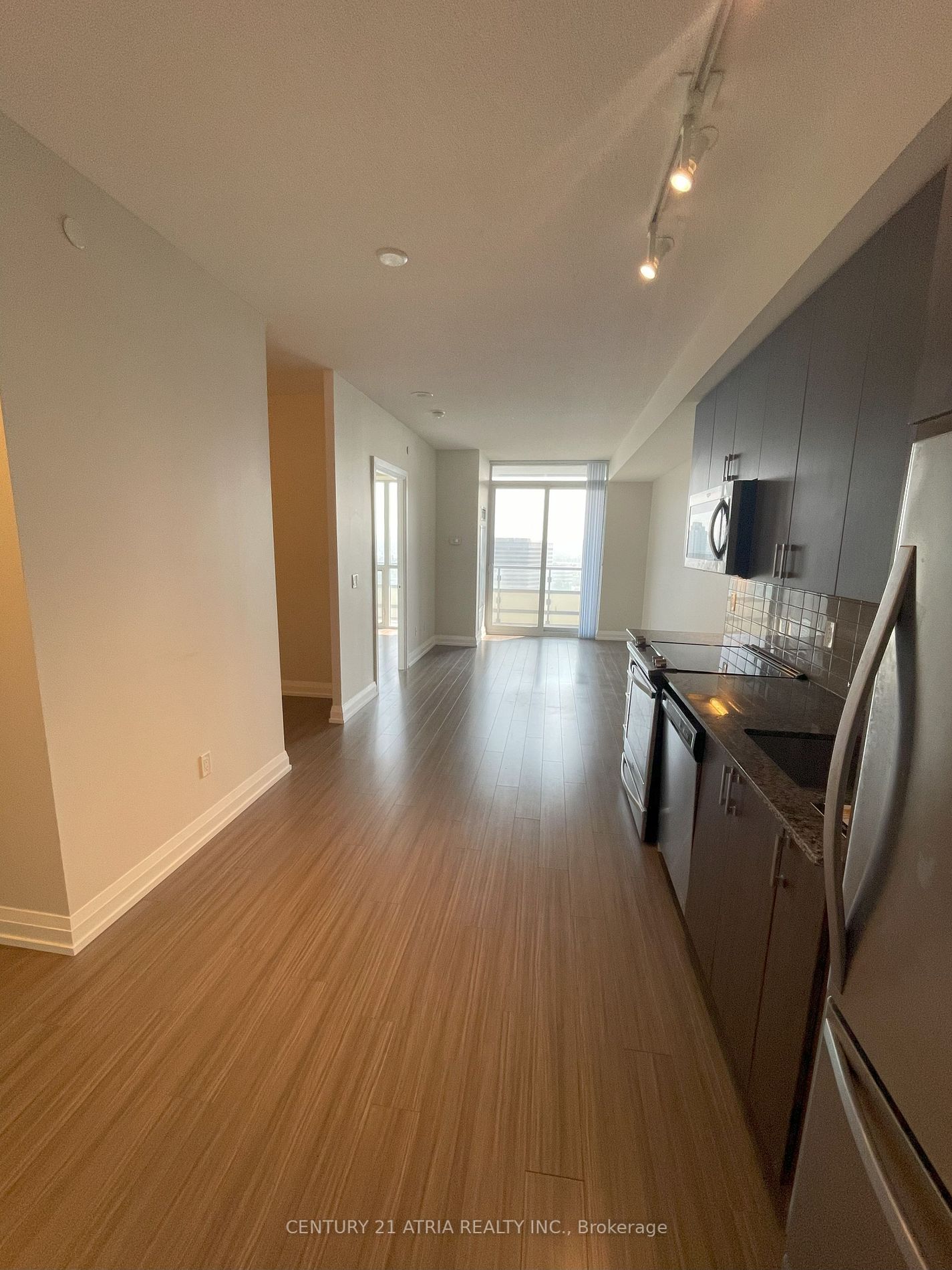 18 Graydon Hall Dr, #1301