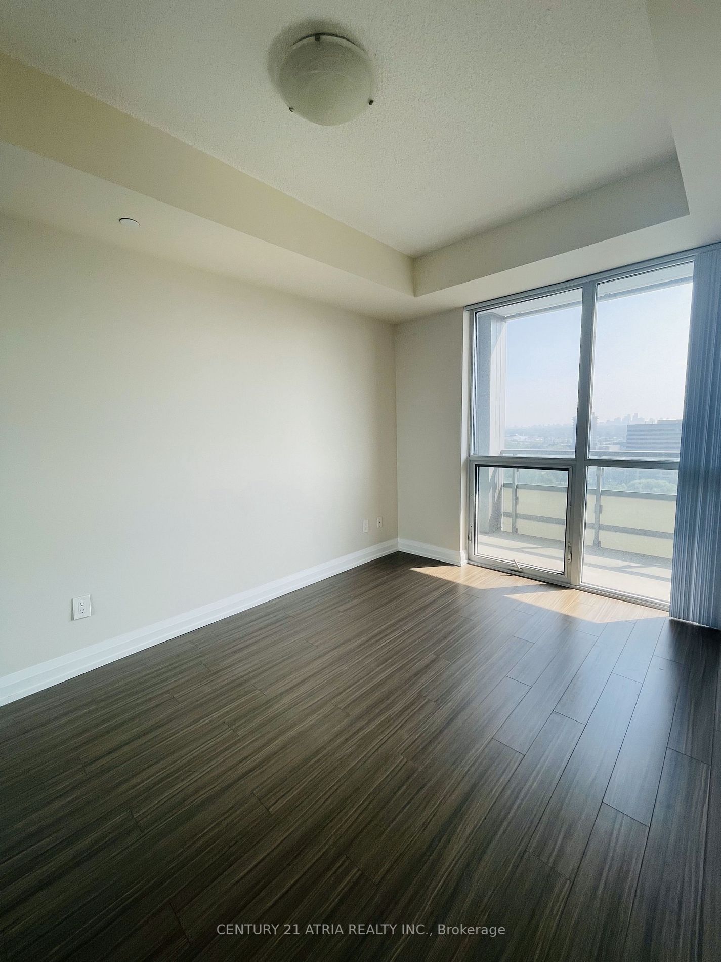 18 Graydon Hall Dr, #1301