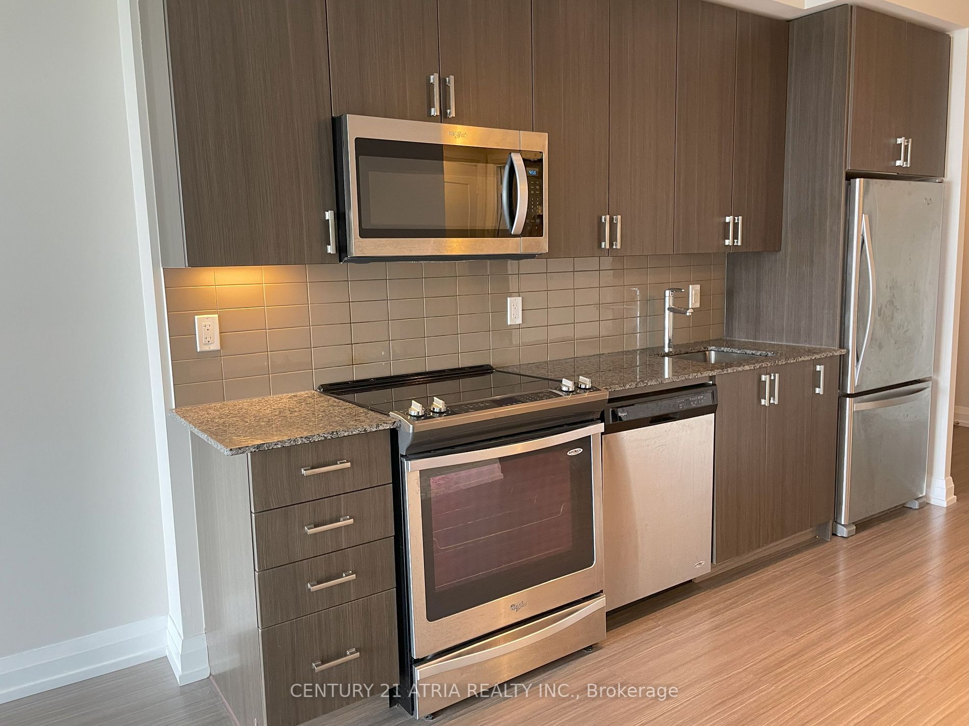 18 Graydon Hall Dr, #1301