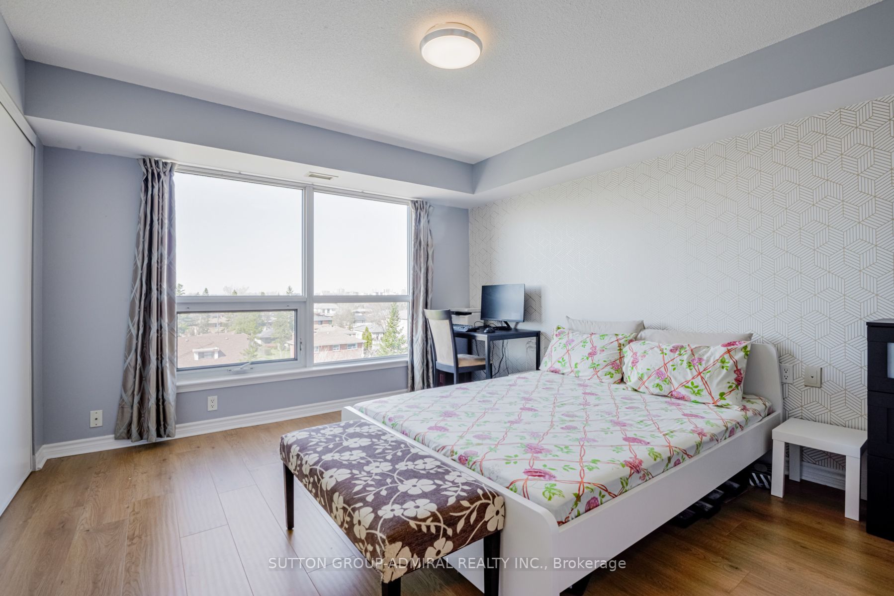 #502 - 872 Sheppard Ave, Toronto