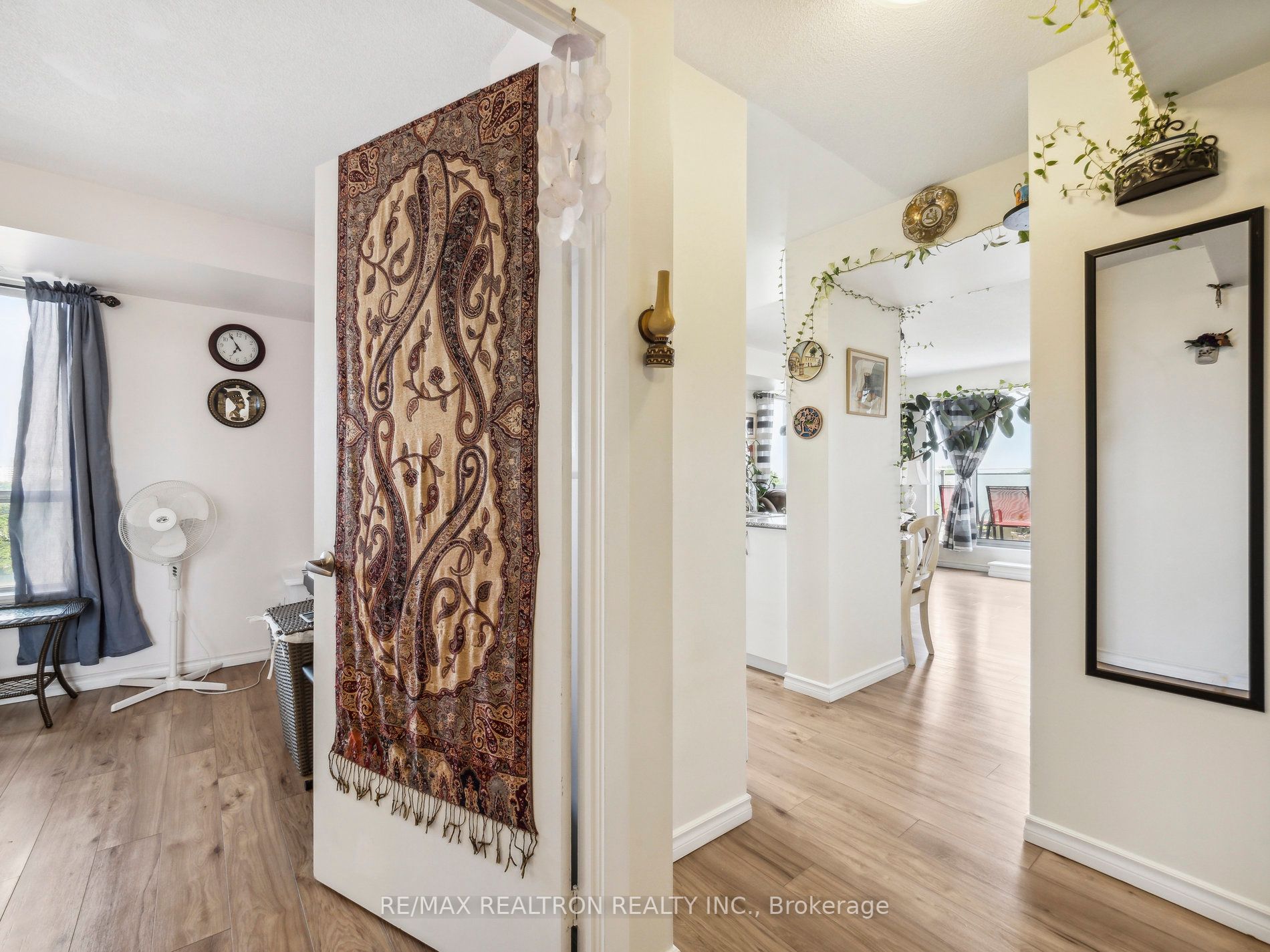 801 Sheppard Ave W, #605
