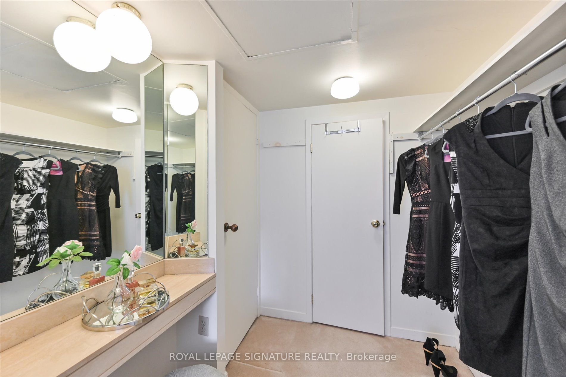 55 Harbour Sq, #1315