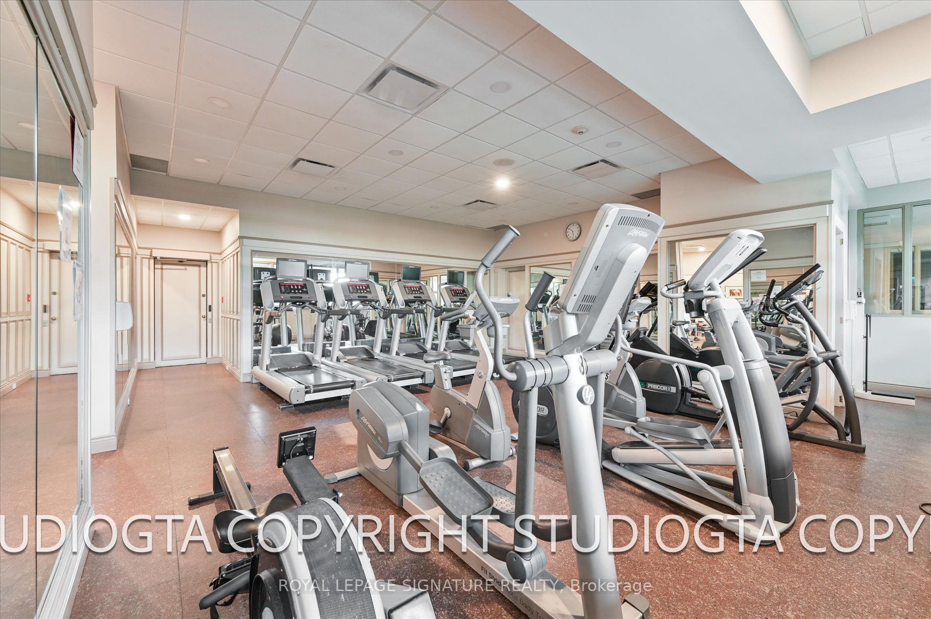 55 Harbour Sq, #1315