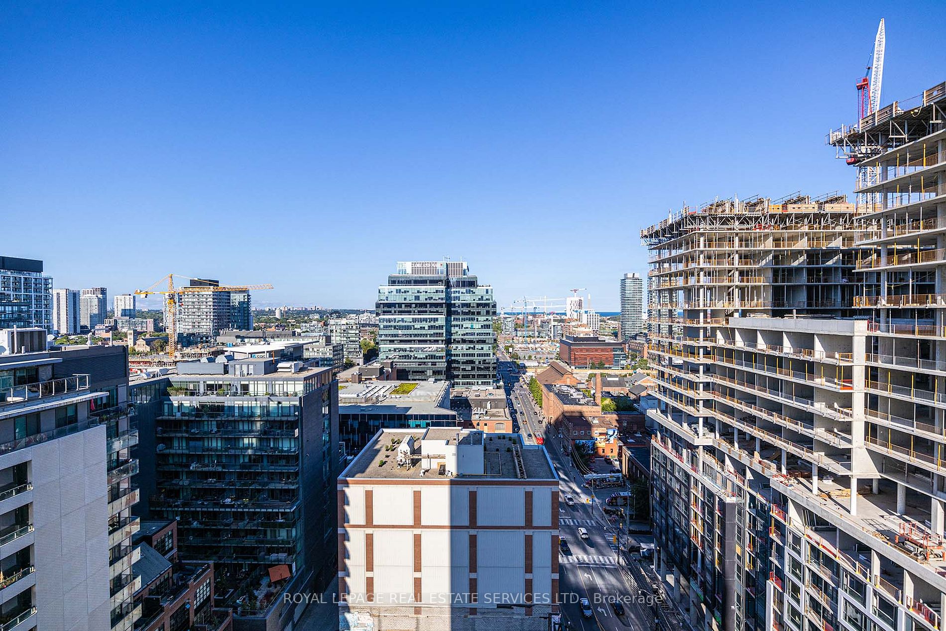 158 Front St E, #1812