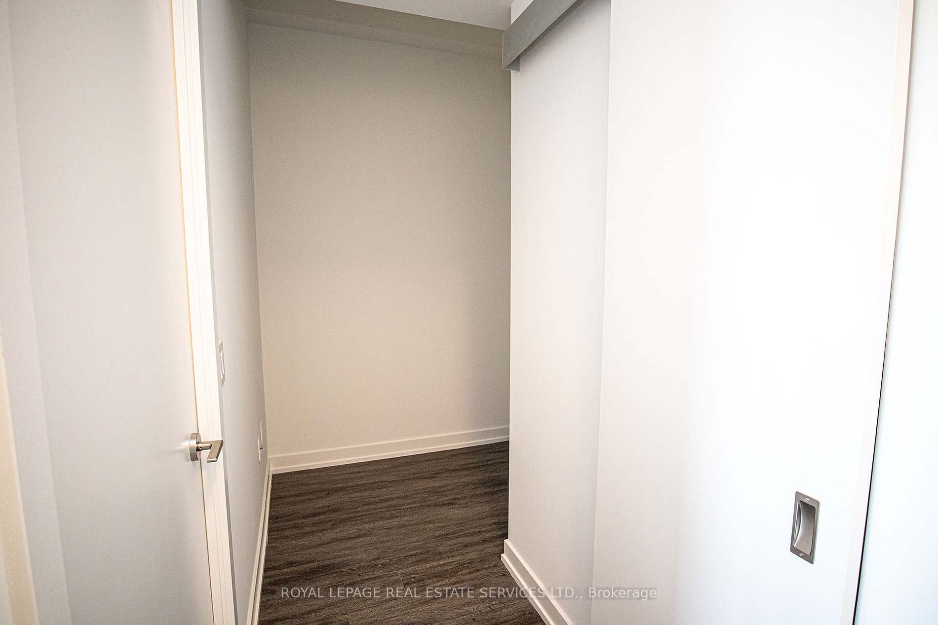 158 Front St E, #1812