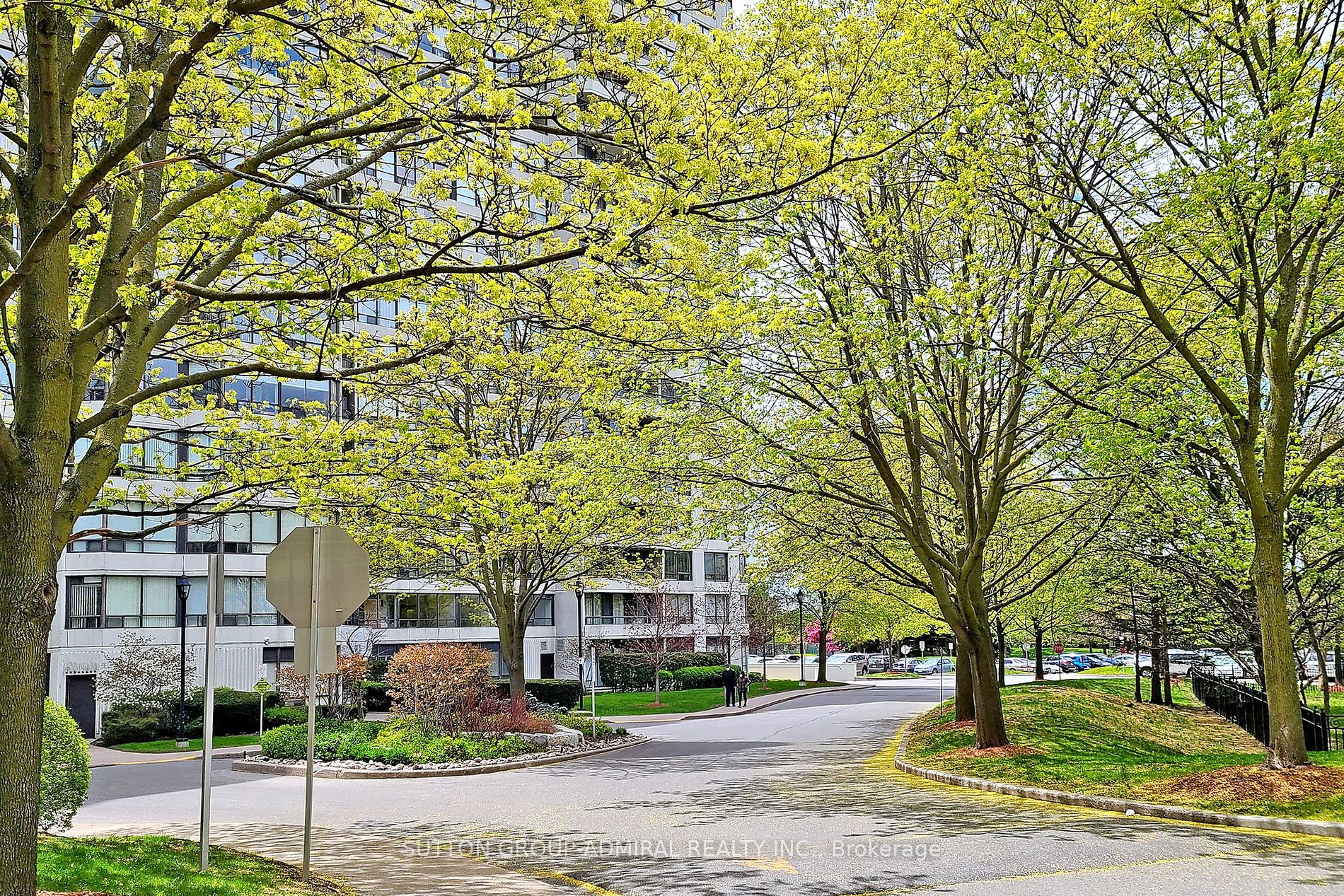 1131 Steeles Ave W, #307