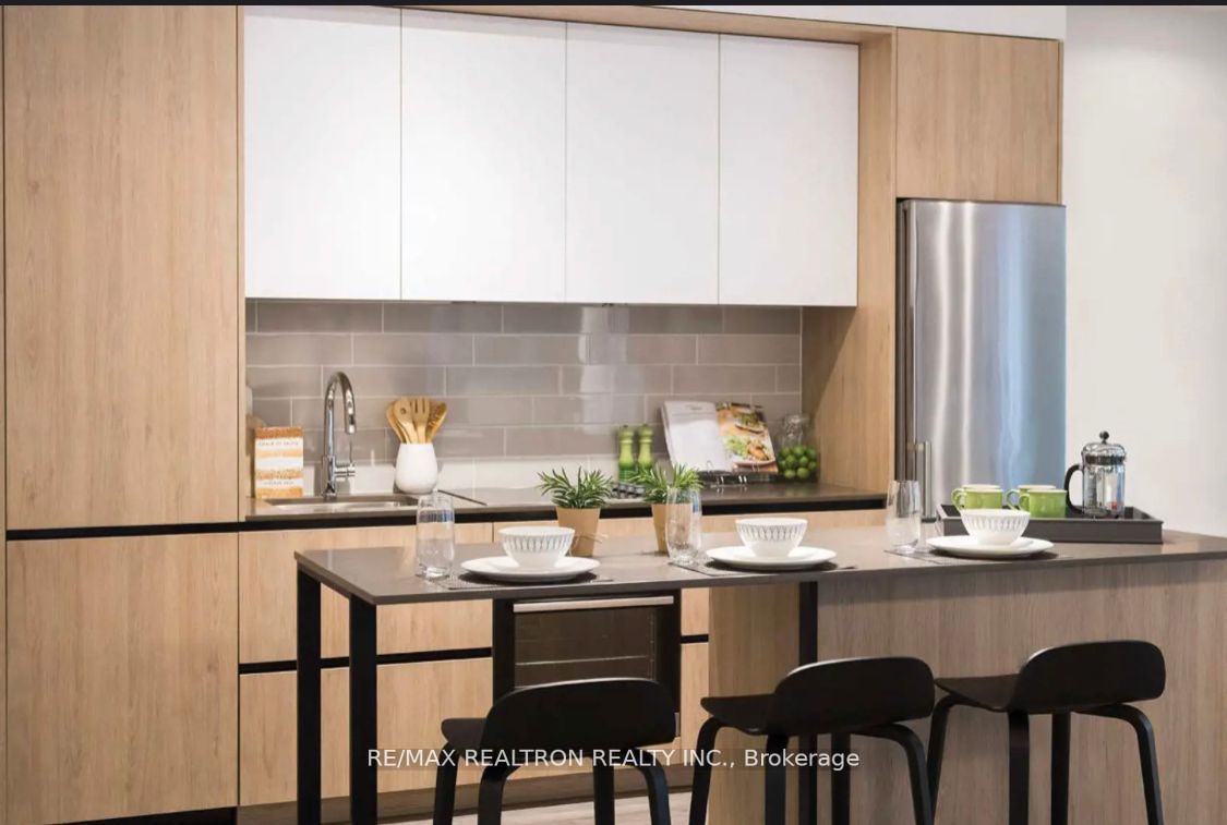 35 Tubman Avenue, #1116