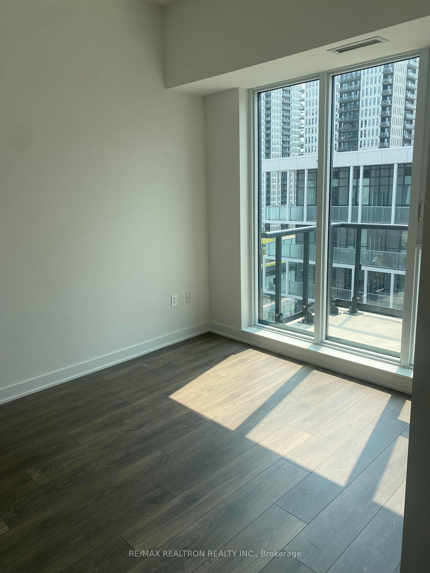 35 Tubman Avenue, #1116