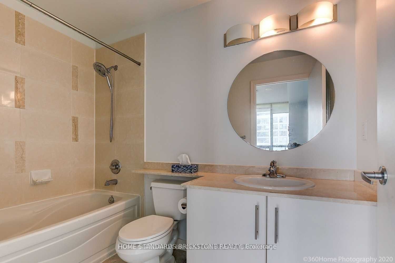 16 Yonge St, #3110