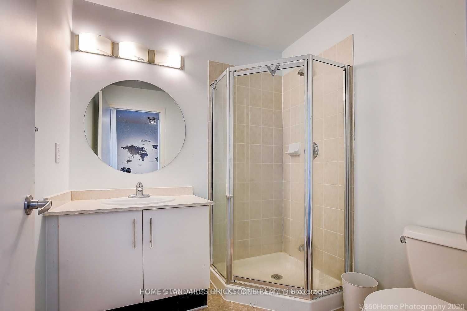 16 Yonge St, #3110