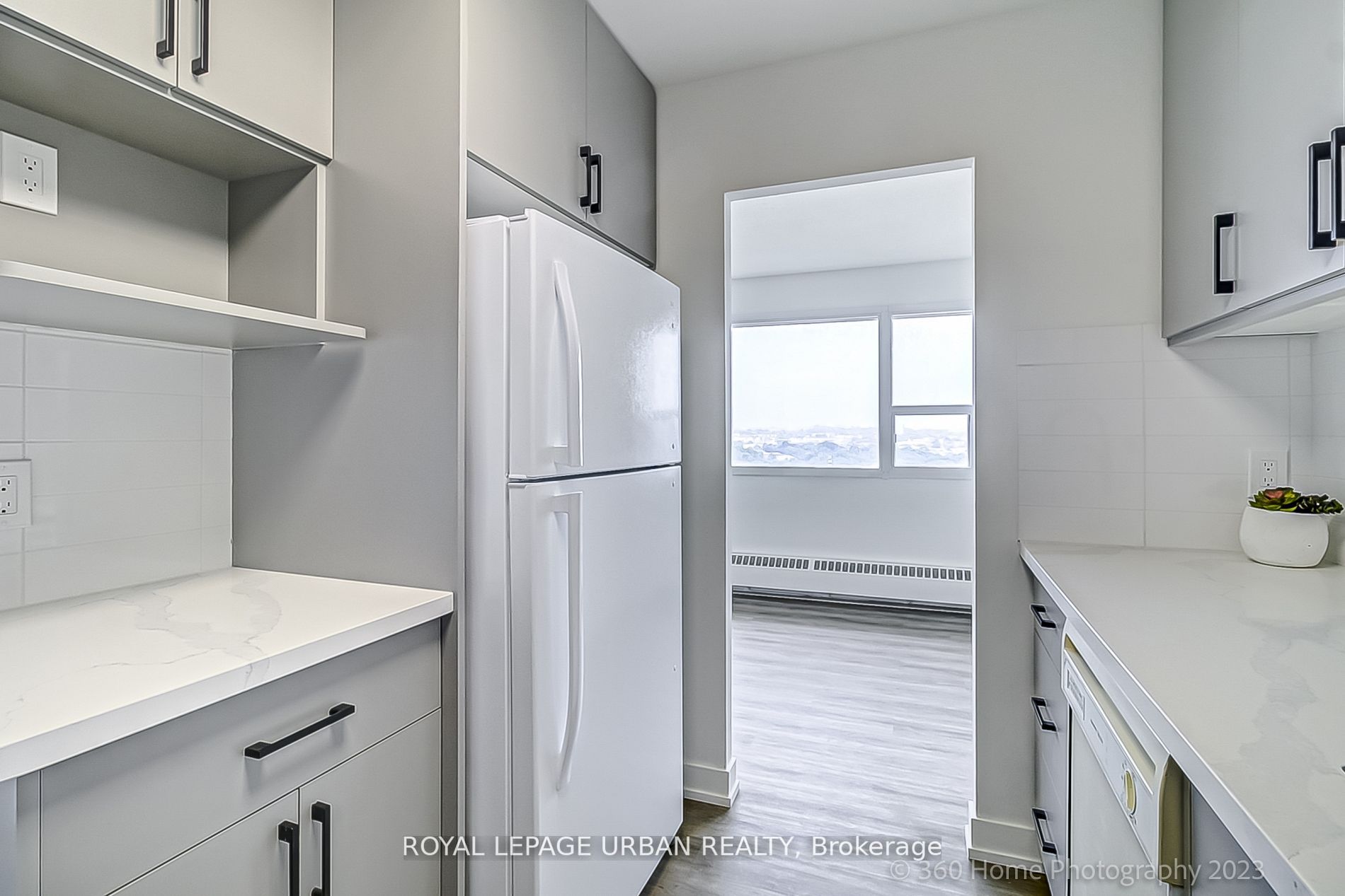 100 Leeward Glwy, #1901