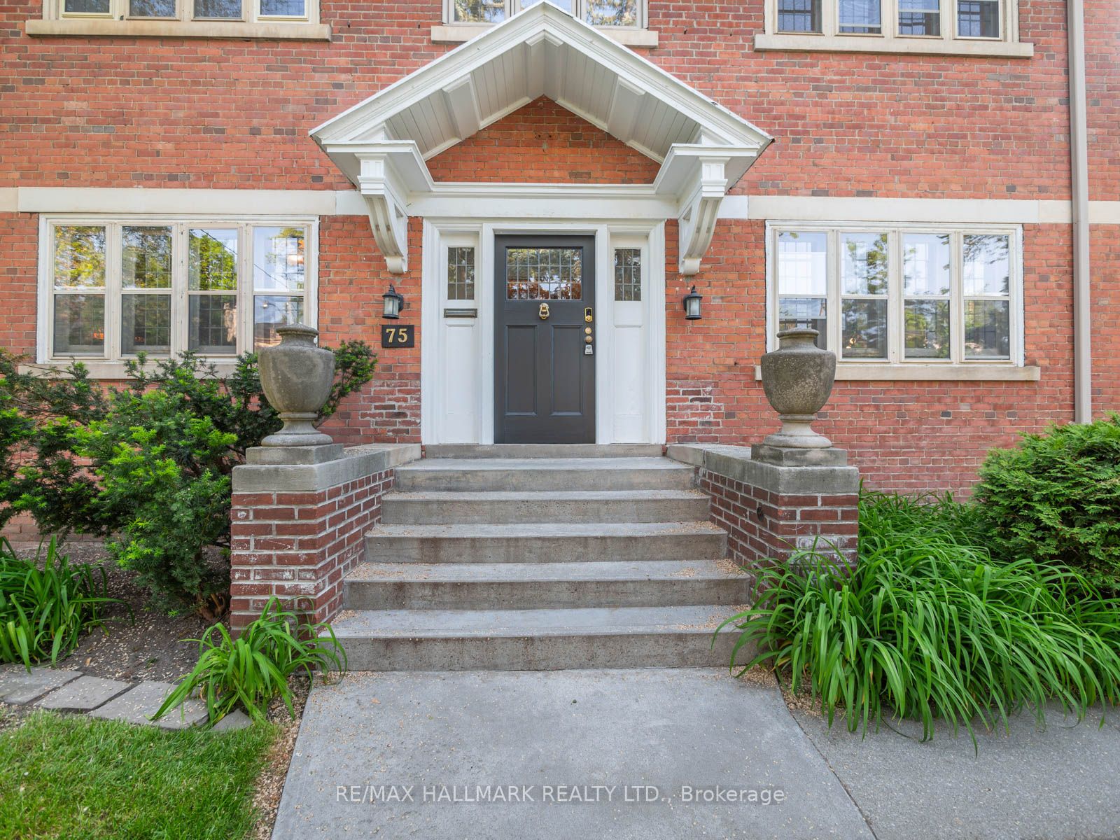 75 Forest Hill Rd